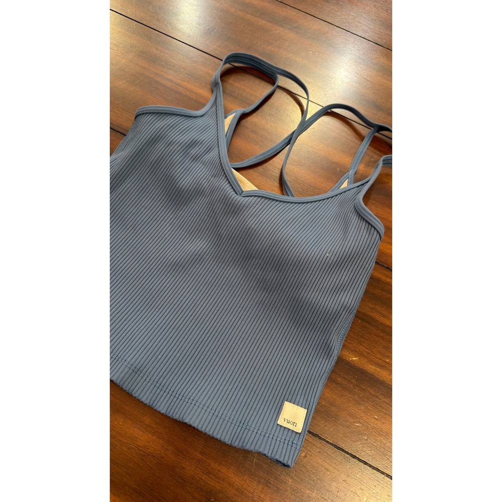 Vuori Ribbed V-Neck Crop Tank with Built-in Bra Dusty Blue Straps Size Small - Picture 13 of 16